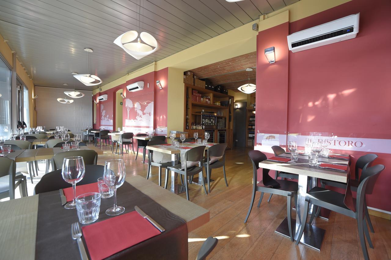 Locanda La Bottega Del Parco Pisa Bagian luar foto